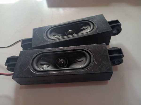 Producto - Juego Par De Parlantes Tv Noblex Dm32x7000 (20251130)