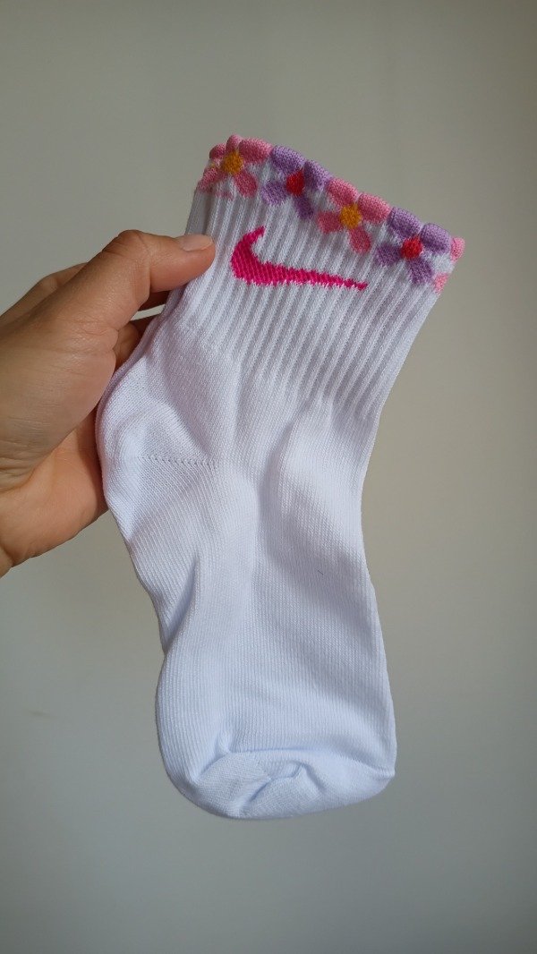 Producto - Soquete 1/4 Nike florcitas pipa fucsia