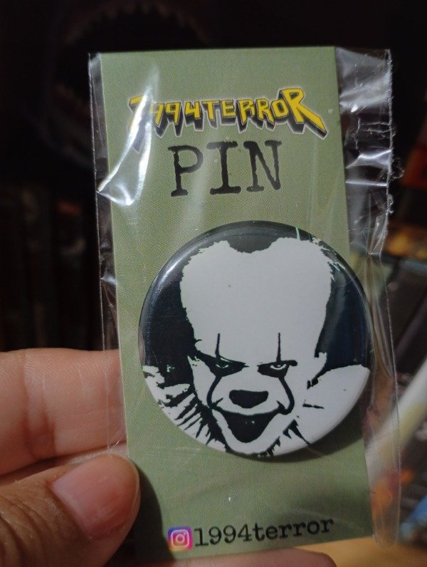 Producto - Pin pennywise