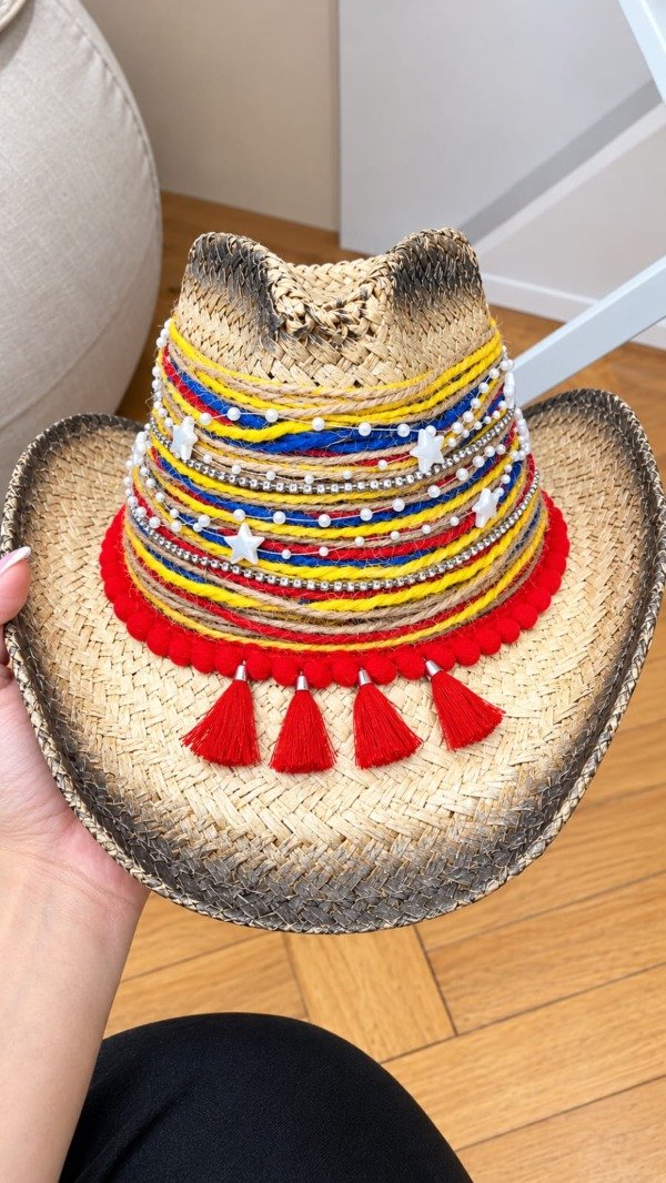 Producto - Sombrero Vaquero Artesanal "Tricolor VZLA" Decorado