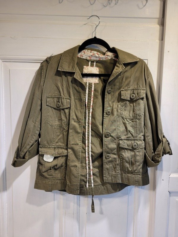 Producto - Campera LEGACY verde gabardina- Talle  M- PRECIO: 56x