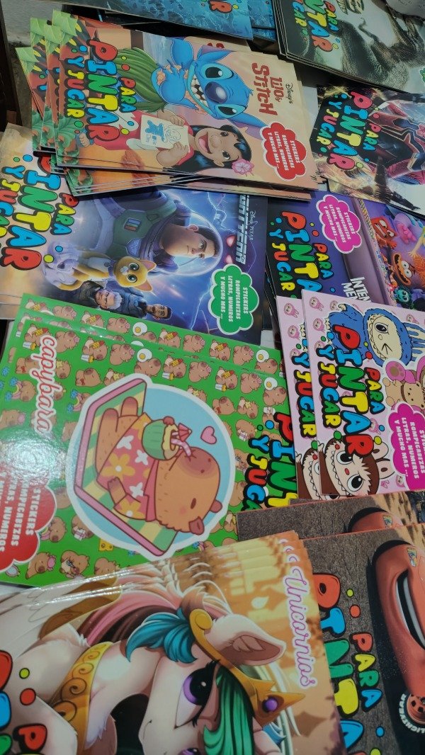 Producto - Libro p/pintar con stickers