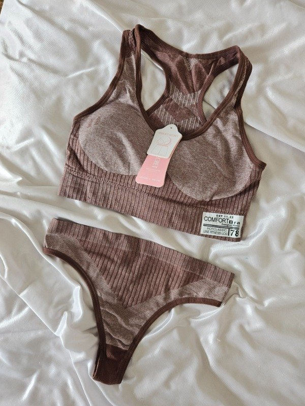 Producto - CONJUNTO DEPORTIVO AINSLIES SECRET (A46 Q) MARRON