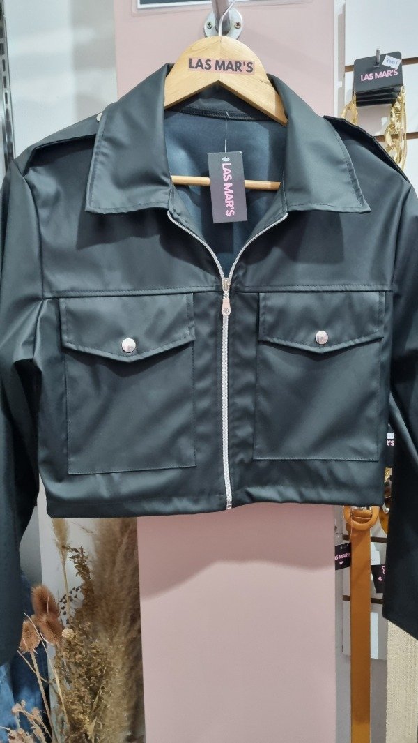 Producto - Campera engomada T. L