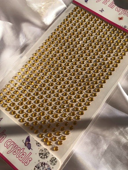 Producto - Gemas doradas medianas