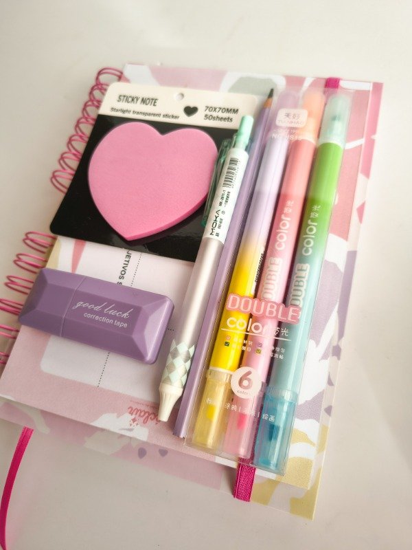 Producto - Combo cuaderno + organizador semanal + accesorios - Multicolor - 8