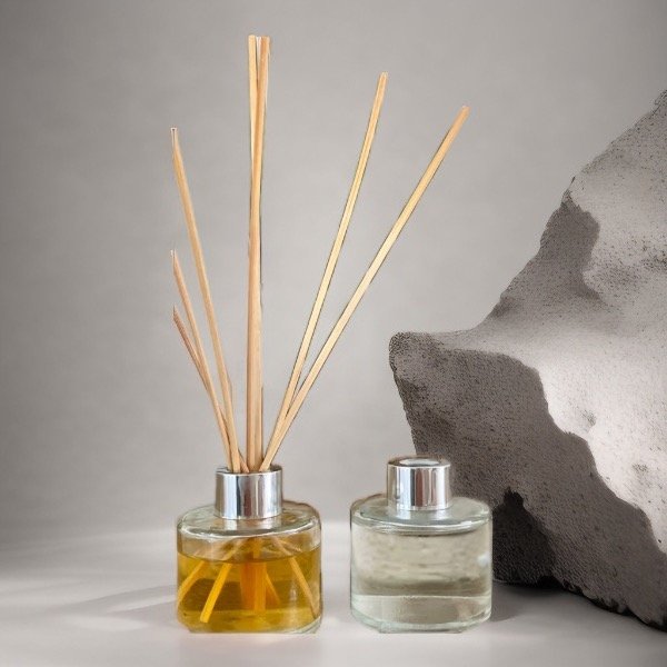 Producto - DIFUSORES CON VARILLAS DE RATTAN ( EN CAJA BLANCA)