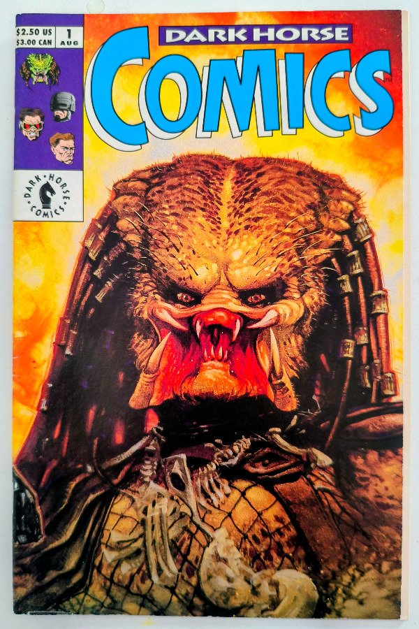 Producto - Dark Horse Comics #1 (1992) - Tremenda portada desplegable de Predator y RoboCop