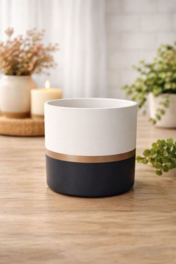 Producto - Maceta con bases de goma 10x10x8 #1