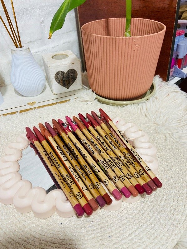 Producto - Delineador de Labios con Sacapuntas