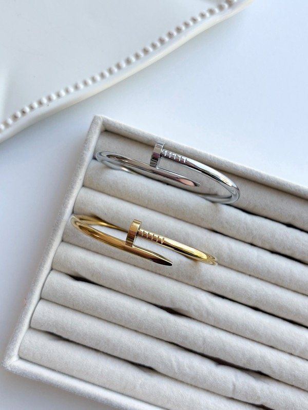 Producto - Pulsera clavo