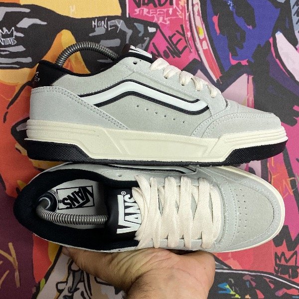Producto - Vans Hyline Gris/Negro