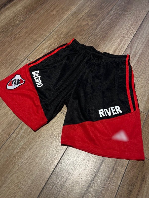 Producto - Short Entrenamiento River Plate 26/27