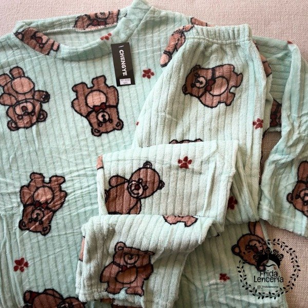 Producto - Pijama Polar Ositos Verde