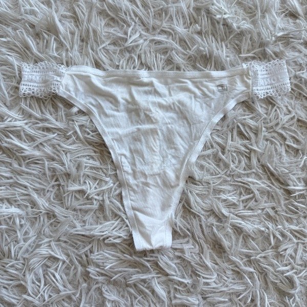 Producto - LESS TOMMY HILFIGER 20