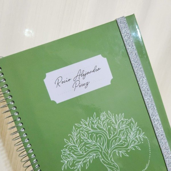 Producto - Cuaderno A4 tapa dura