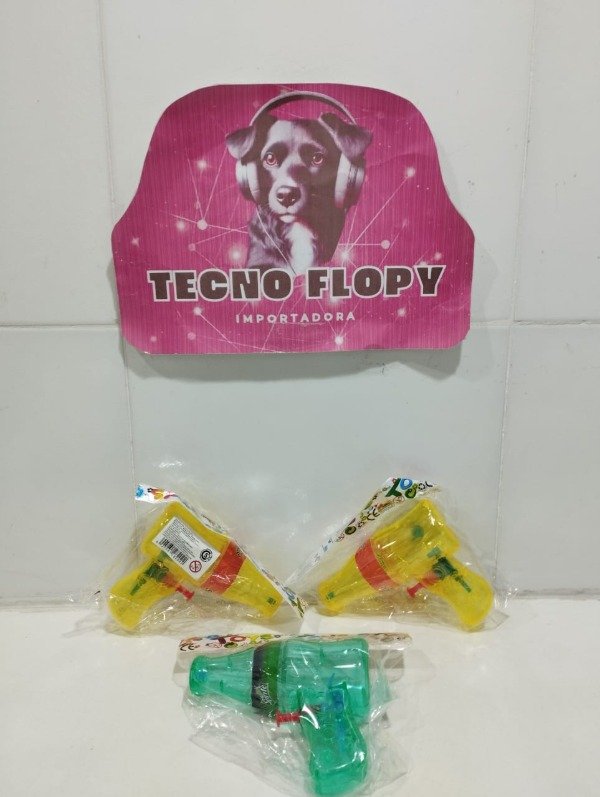 Producto - Pistola de agua en forma botella