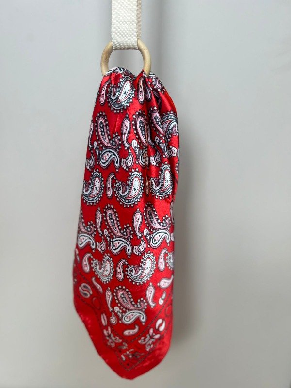 Producto - Pañuelo Búlgaro Rojo S