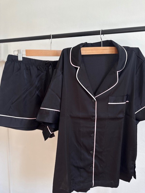 Producto - Pijama corto camisero satén negro - 5