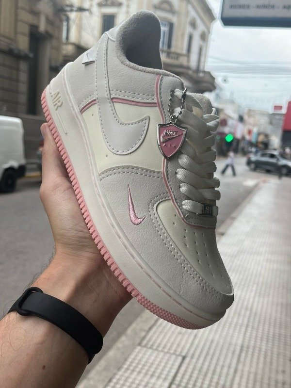 Producto - NIKE AF1 (Rosa)