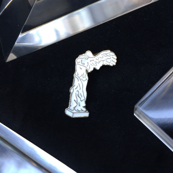 Producto - Pin Victoria Alada de Samotracia