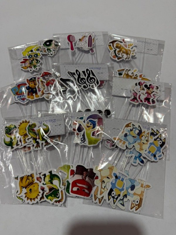Producto - TOPPERS PARA CUPCAKE CARDEFEST X 10U VARIOS MODELOS - 2