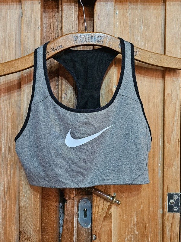 Producto - Top Nike Gris t.s