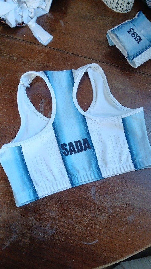 Producto - Top deportivo Argentina personalizado a pedido (demora 3/4 semanas) - 7