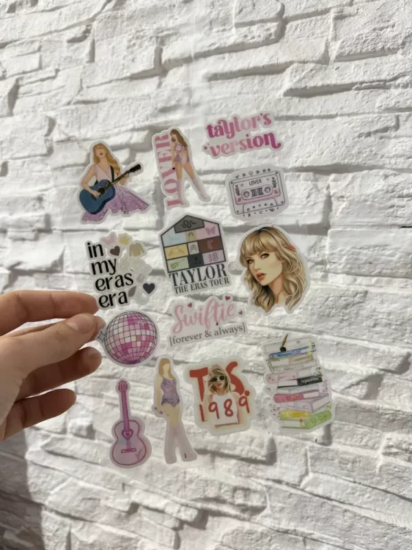 Producto - Plancha Stickers UV Taylor