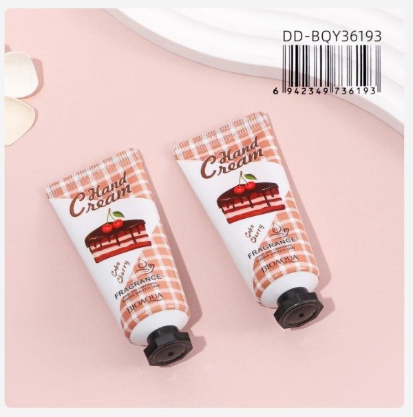 Producto - Crema Hidratante para Manos BIOAQUA con Aroma a Torta de Cereza 30g