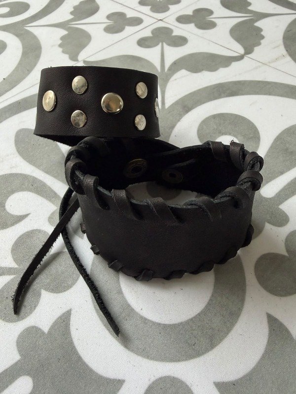 Producto - Pulsera negra trenzada - 1
