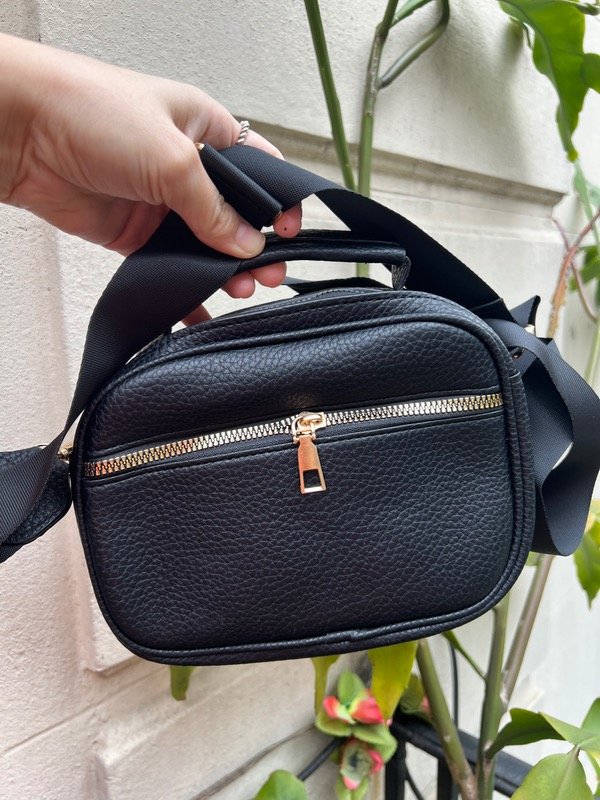 Producto - Cartera bandolera negra