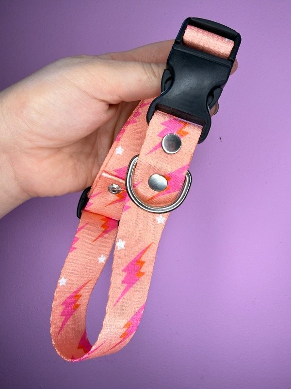 Producto - Collar regulable rayos mediano