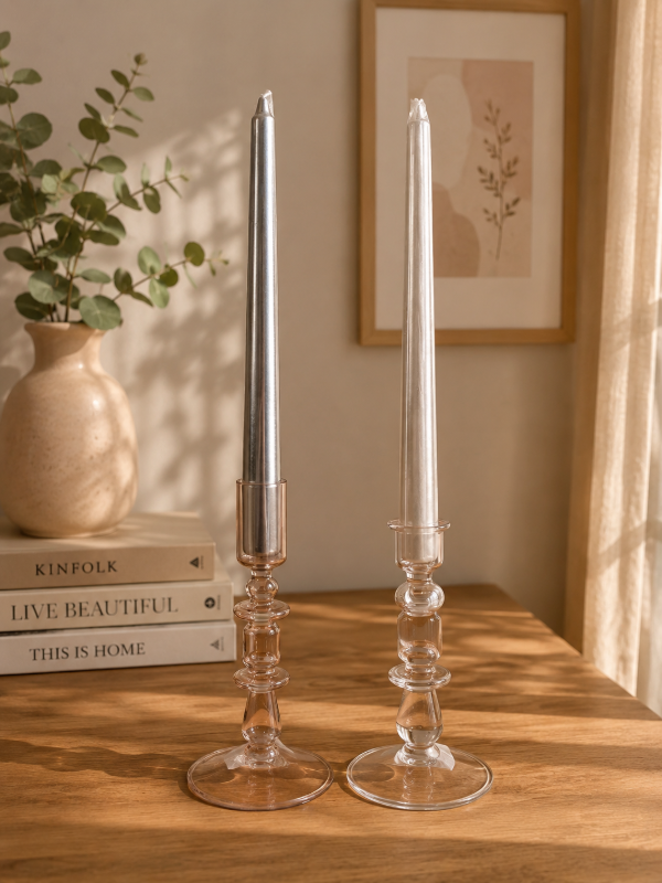 Producto - Candelabro vidrio chico + vela cónica plata