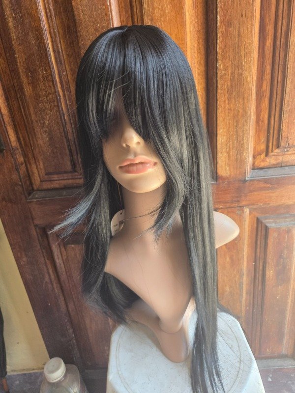 Producto - Peluca negra kanekalon con flequillo