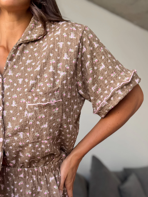 Producto - PIJAMA FLORCIS CHOCO