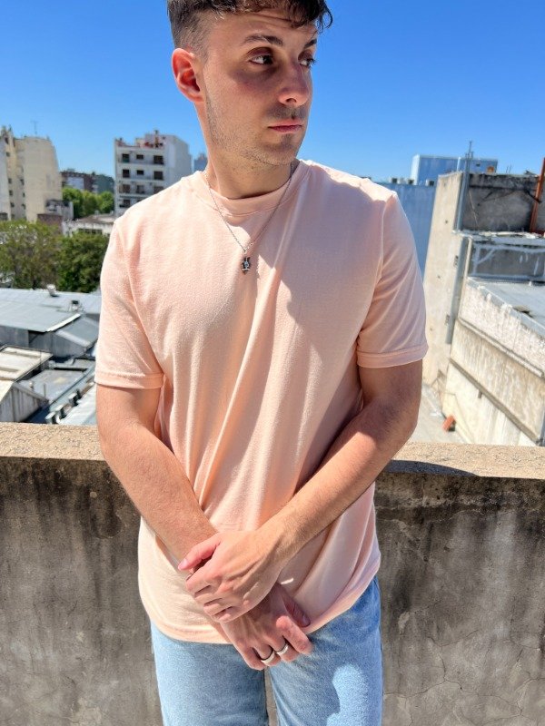 Producto - Remera Slim Fit Salmón