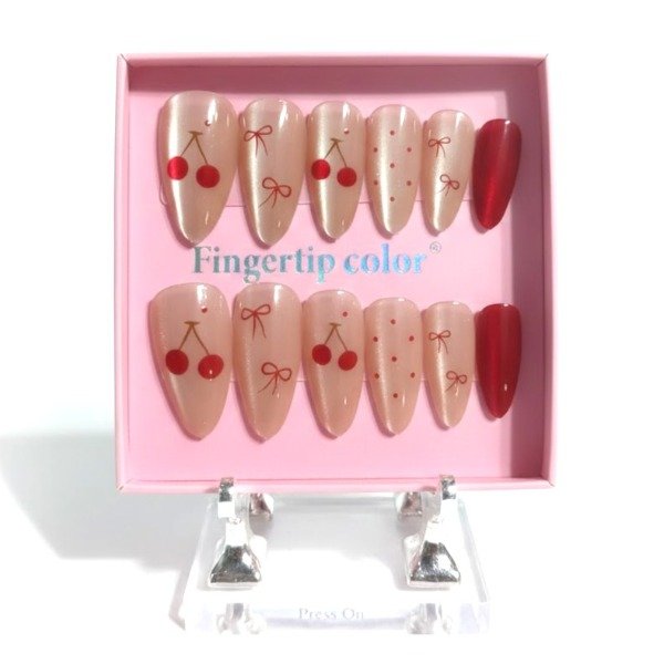 Producto - Uñas Press on Almendrada Tornasol con diseño Cereza