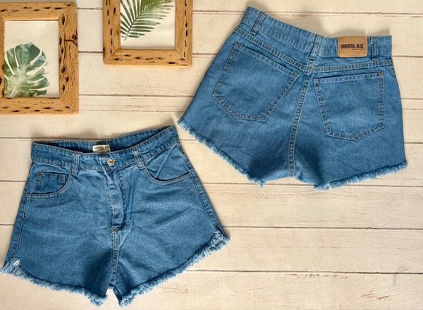 Short Jean desflecado rígido