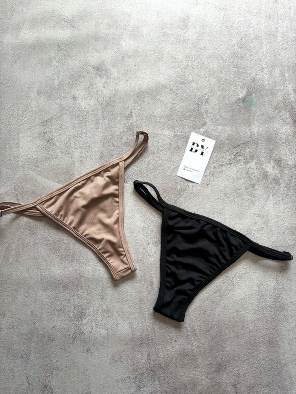 Producto - Less Lirio calada