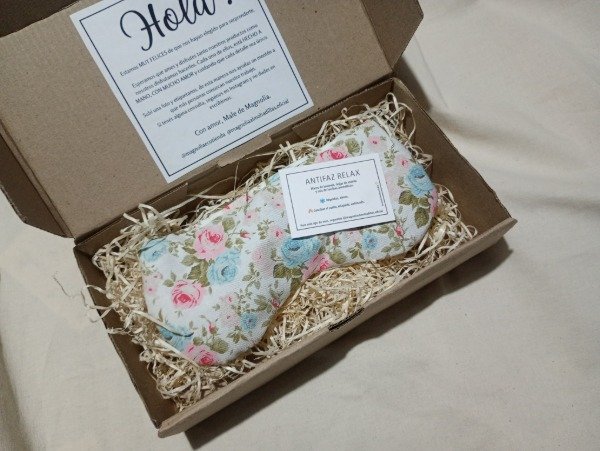 Producto - Antifaz RELAX, con muchas flores de lavanda