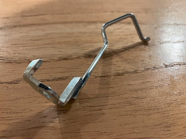 Producto - 1407 - Sujetardor tubo de venteo