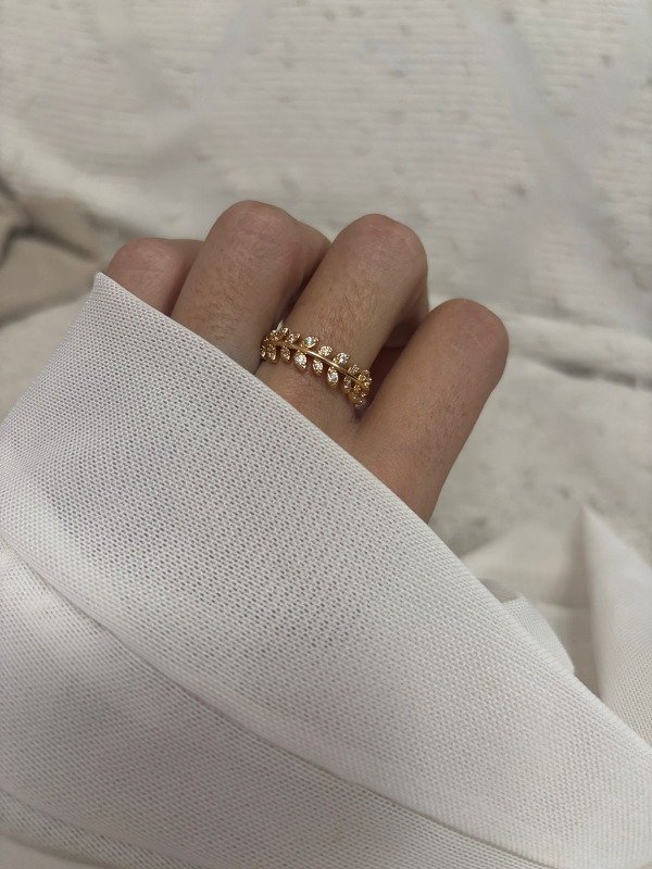 Producto - Anillo Hojas Micropave Acero Dorado
