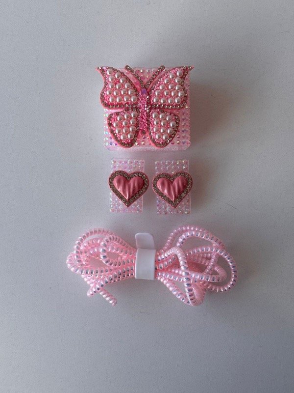 Producto - Protector para cargador Iphone 20w completo Mariposa strass