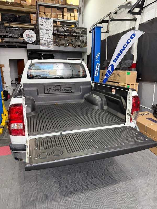 Producto - Cobertor de caja Hilux 2005 y Hilux 2016