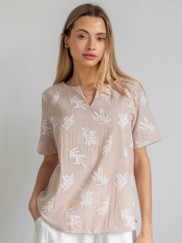 Producto - Remera Cuello V Chico Greta Bordado (Art. 5879)