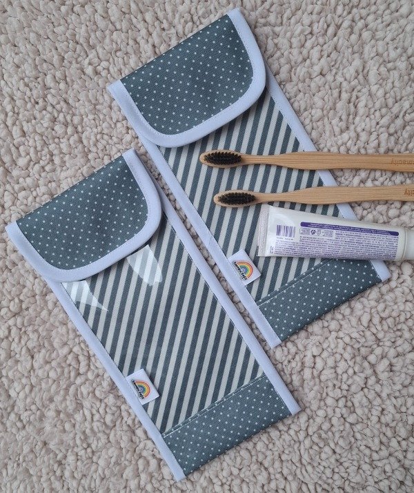 Producto - Estuche higiene Rayadito y Lunares Gris Topo