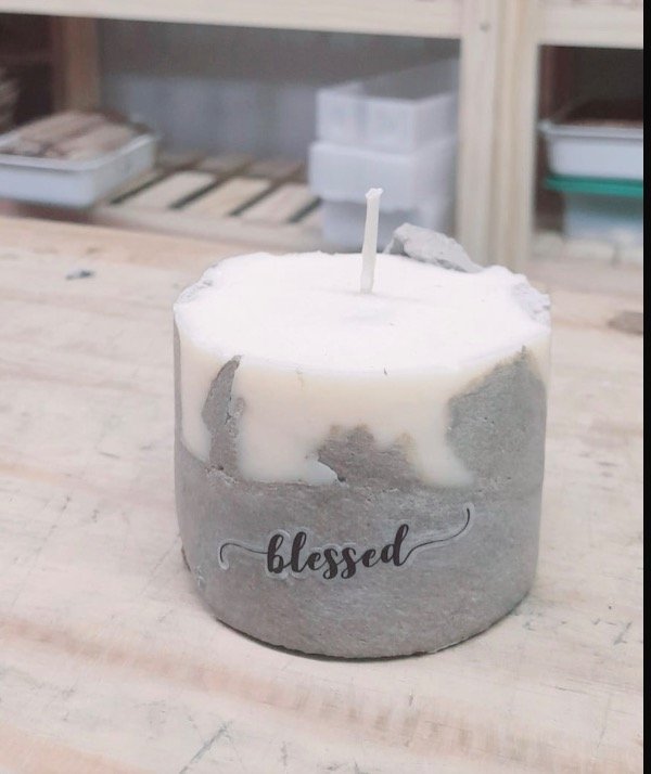 Producto - Vela cemento chato 6 x 8 cm