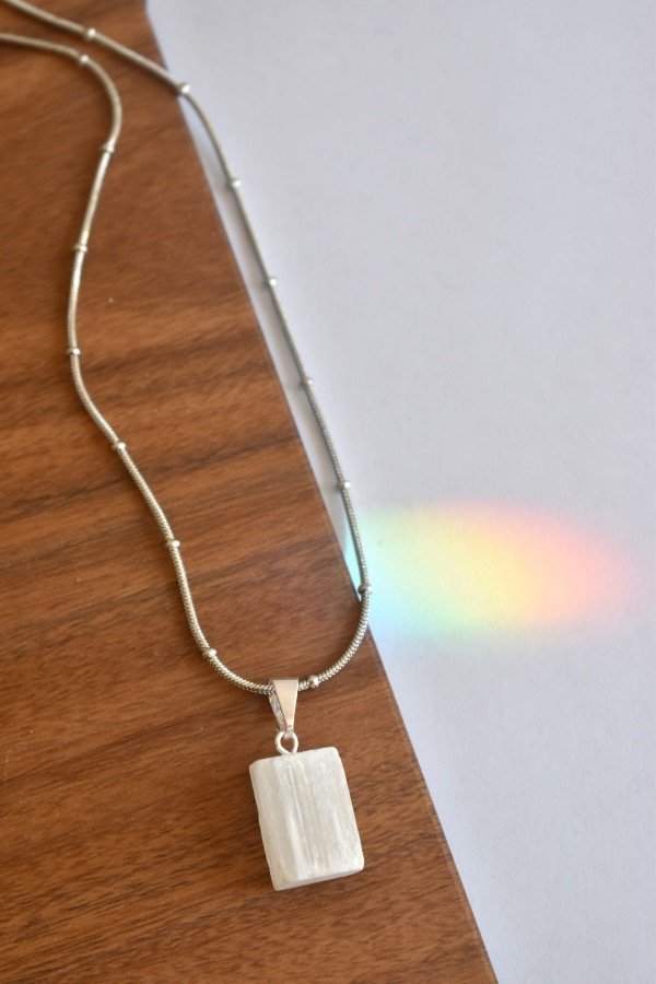 Producto - Dije Selenita