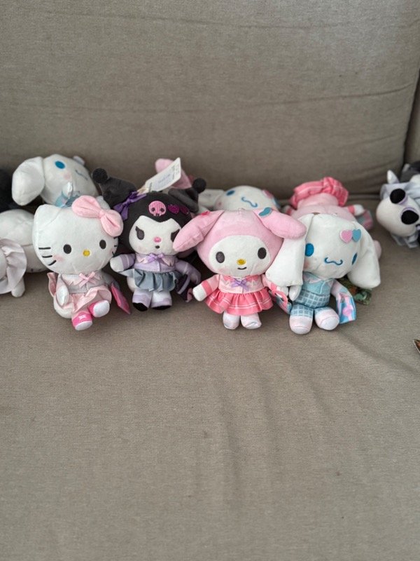 Producto - Llavero peluche sanrio kuromi kitty cinnamoroll melody